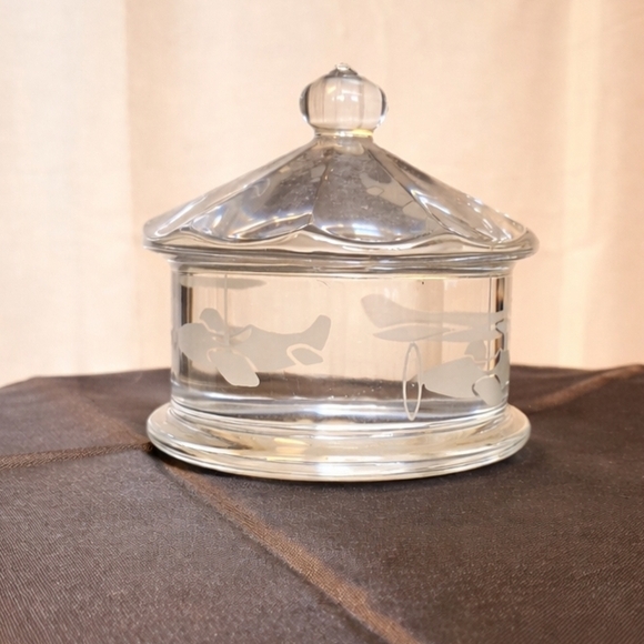 Baccarat Clear Glass Lidded Dish - Picture 5 of 8